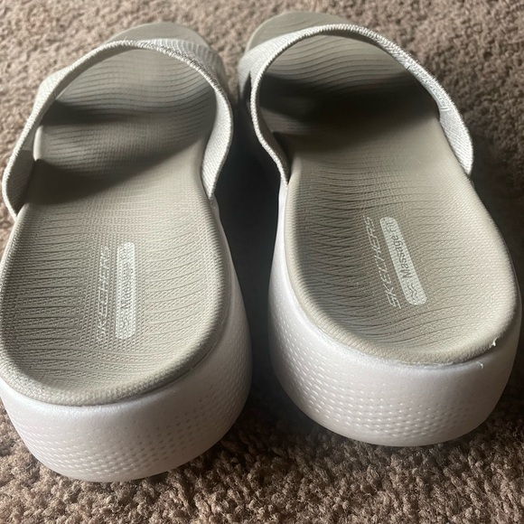 Skechers Sandal - Picture 8 of 9